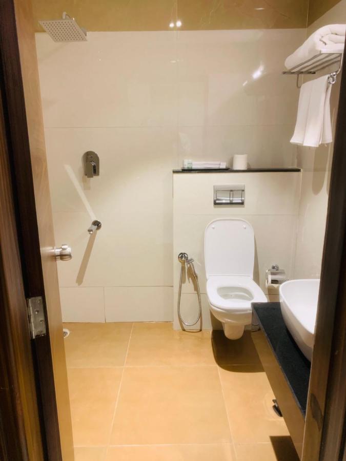 Rajathadri Royal Inn Bangalore Eksteriør billede